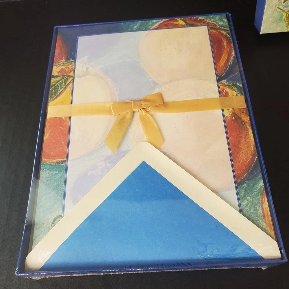 Vtg Paulette Cochet Just Peachy‎ Stationary Set 18 Sheets Peach Fruit Print NOS